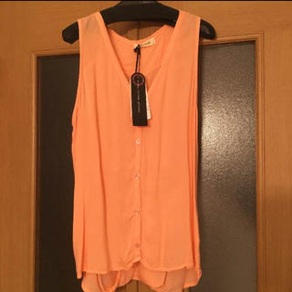 ay3様用 ベラダール 後ろ開き オレンジ ノースリーブシャツ(シャツ/ブラウス(半袖/袖なし))