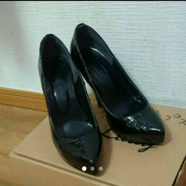 夢展望(ユメテンボウ)のパンプス 黒  22.5～23㎝ エナメル レディースの靴/シューズ(ハイヒール/パンプス)の商品写真