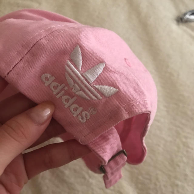 adidas(アディダス)のアディダス CAP レディースの帽子(キャップ)の商品写真