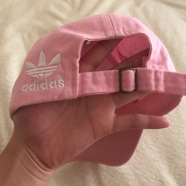 adidas(アディダス)のアディダス CAP レディースの帽子(キャップ)の商品写真