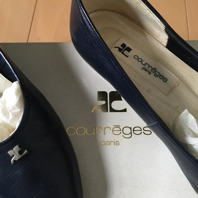 Courreges(クレージュ)のcourreges パンプス レディースの靴/シューズ(ハイヒール/パンプス)の商品写真