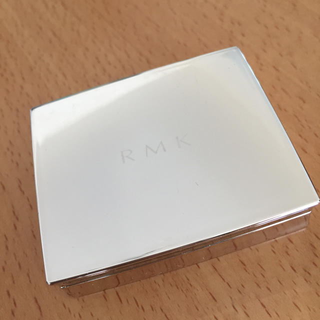 RMK(アールエムケー)のRMK ゴールドインプレッション アイズ 03レッドゴールド コスメ/美容のベースメイク/化粧品(アイシャドウ)の商品写真