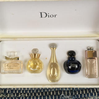 Dior - Dior 香水ミニボトル5本セットの通販 by なのはな｜ディオール ...