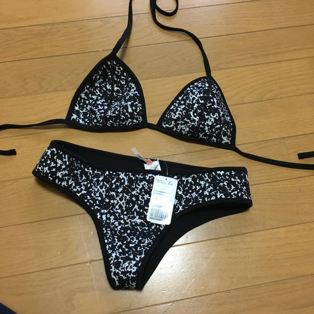 FOREVER 21(フォーエバートゥエンティーワン)のFORWVER21 ビキニ レディースの水着/浴衣(水着)の商品写真