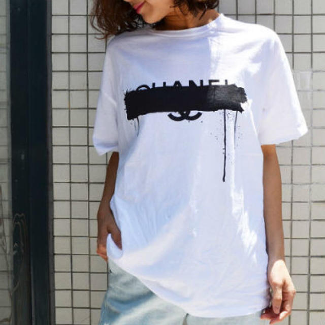 via j  パロディ　tシャツ   完売品