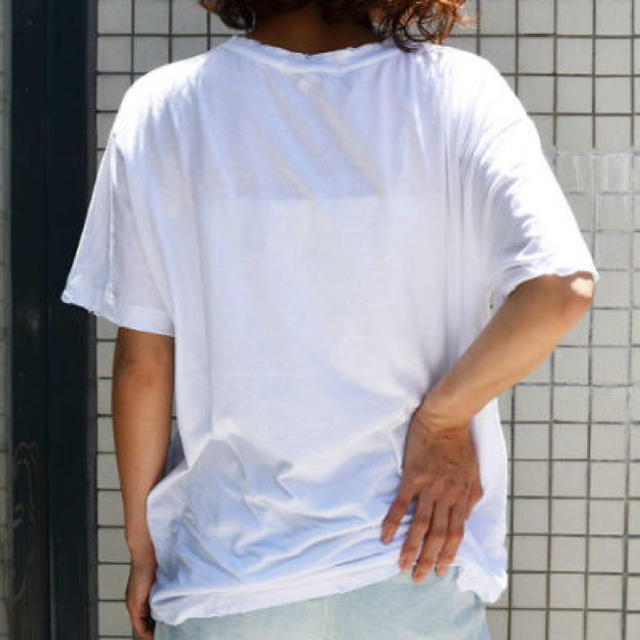 via j  パロディ　tシャツ   完売品