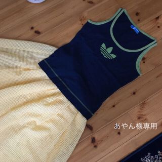 アディダス(adidas)のおまとめです(タンクトップ)