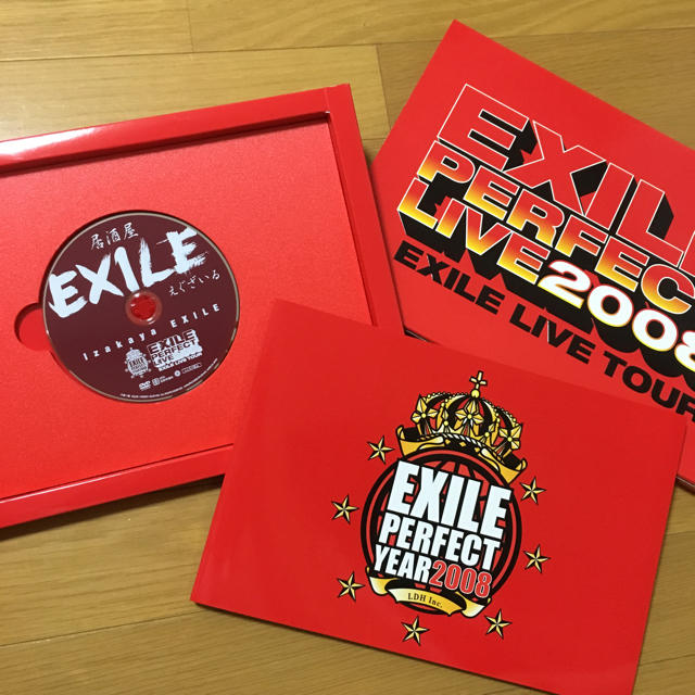 EXILE(エグザイル)のEXILE PERFECT LIVE 2008 パンフレット エンタメ/ホビーのDVD/ブルーレイ(ミュージック)の商品写真