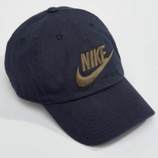 ナイキ(NIKE)の【新品】Nike（ナイキ）スウッシュキャップ　帽子(キャップ)