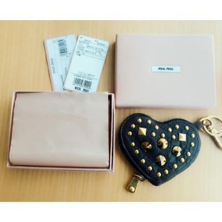 ミュウミュウ(miumiu)のmiumiu ハート型 コインケース♡(コインケース)