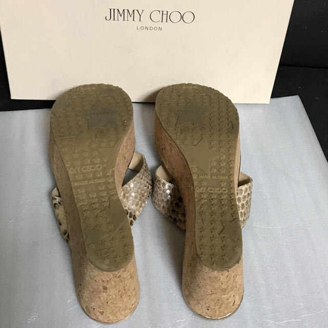 JIMMY CHOO(ジミーチュウ)のJIMMY  CHOO サンダル ゴールド レディースの靴/シューズ(サンダル)の商品写真