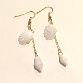 53 シェルのピアス(ピアス)