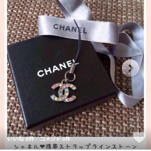 CHANEL(シャネル)のシャネル❤︎ストラップ スマホ/家電/カメラのスマホアクセサリー(ストラップ/イヤホンジャック)の商品写真