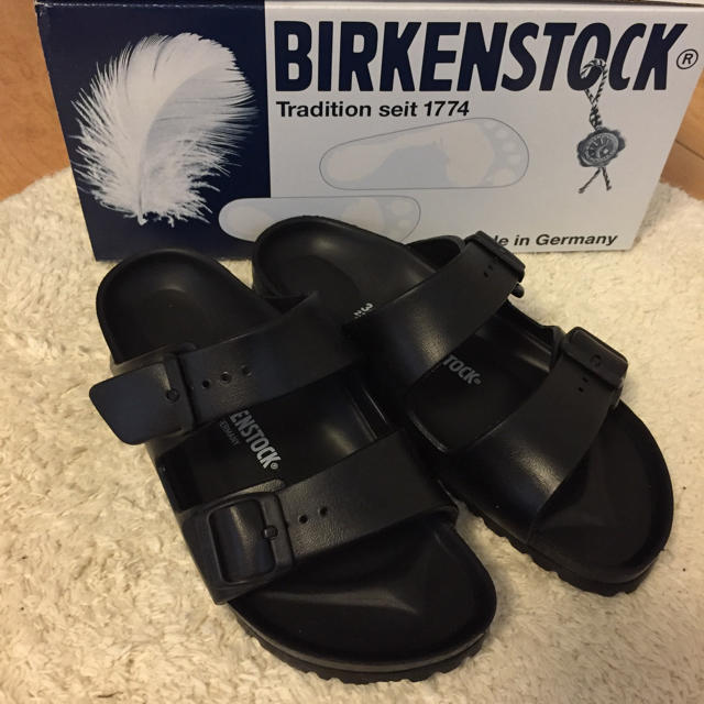 BIRKENSTOCK(ビルケンシュトック)の今月だけ値下げ！ビルケンアリゾナ EVA 23cm ブラック 新品 レディースの靴/シューズ(サンダル)の商品写真