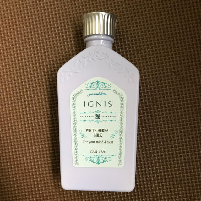 IGNIS(イグニス)のミニー様専用 ホワイトハーバルミルク  コスメ/美容のスキンケア/基礎化粧品(乳液/ミルク)の商品写真