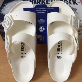 ビルケンシュトック(BIRKENSTOCK)のビルケンシュトック アリゾナ EVA新品 23cm ホワイト(サンダル)