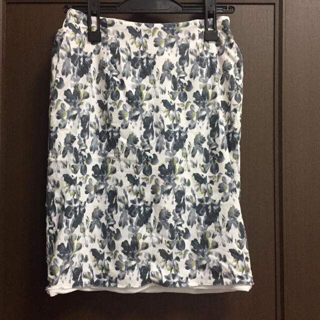 Andemiu(アンデミュウ)のAndemiu 2wayタイトスカート レディースのスカート(ひざ丈スカート)の商品写真