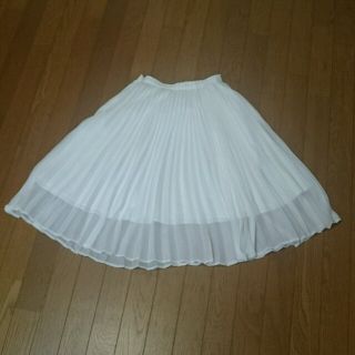 カージュ(Khaju)のプリーツスカート khaju ホワイト(ひざ丈スカート)