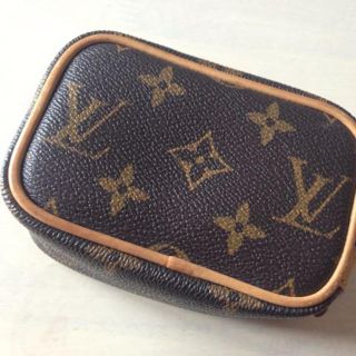 ルイヴィトン(LOUIS VUITTON)のLouis Vuitton再値下げ！(モバイルケース/カバー)