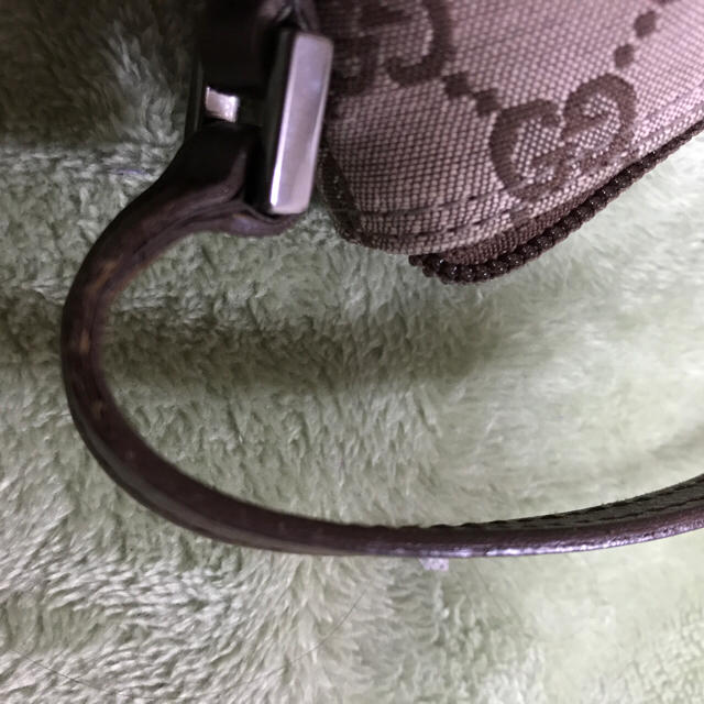 Gucci(グッチ)のGUCCI ミニポーチ レディースのファッション小物(ポーチ)の商品写真