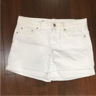 ギャップ(GAP)のGAP ホワイトデニム ショーパン(ショートパンツ)