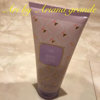 ヴィクトリアズシークレット(Victoria's Secret)の【日本未発売】アリアナグランデ✳︎ボディークリーム(ボディクリーム)