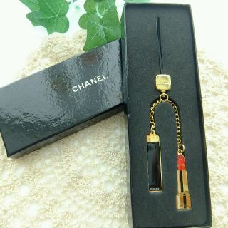 シャネル(CHANEL)のシャネル携帯ストラップ(ストラップ/イヤホンジャック)