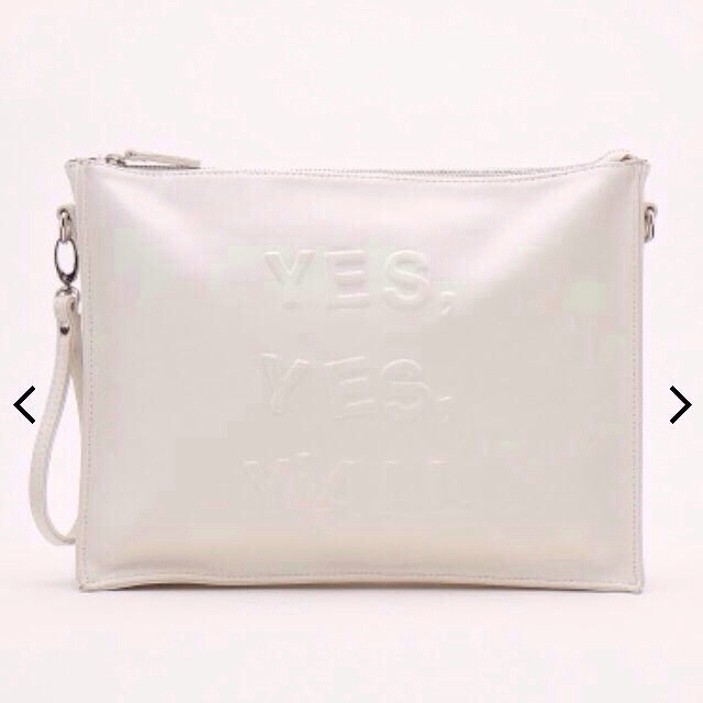 moussy(マウジー)のEmbossed bag レディースのバッグ(クラッチバッグ)の商品写真