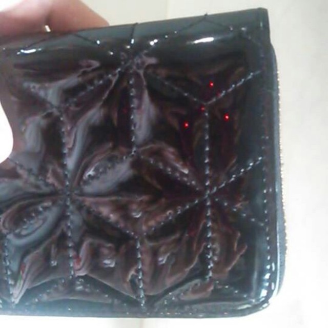 エナメル財布 レディースのファッション小物(財布)の商品写真