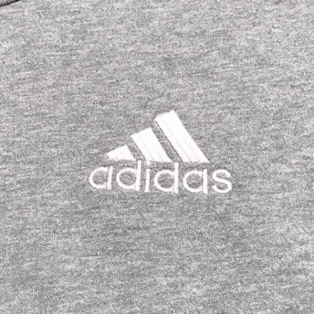 adidas(アディダス)のadidas ワンポイントロゴ‼️ ビックサイズ スウェット‼️ メンズのトップス(スウェット)の商品写真