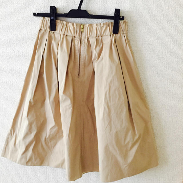 STRAWBERRY-FIELDS(ストロベリーフィールズ)のリバーシブルフレアスカート レディースのスカート(ひざ丈スカート)の商品写真