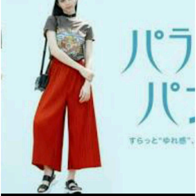 GU(ジーユー)のGU♡イージープリーツパラッツォパンツ♡S♡赤 レディースのパンツ(カジュアルパンツ)の商品写真