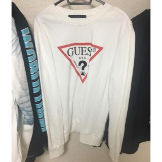 ゲス(GUESS)のGUESS トレーナー白 レーディース(トレーナー/スウェット)