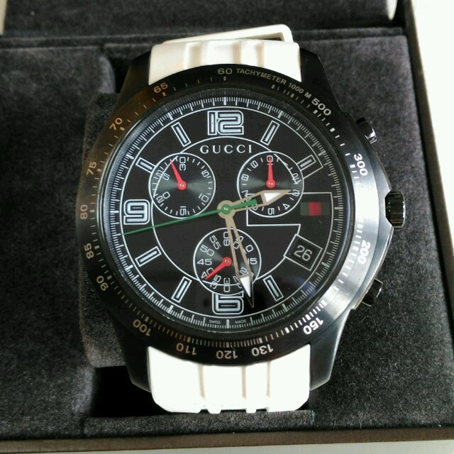 Gucci(グッチ)のグッチ　メンズ　クロノグラフ メンズの時計(腕時計(アナログ))の商品写真