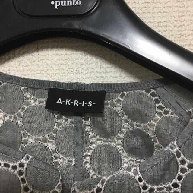 AKRIS(アクリス)の楽天楽天4307様専用 AKRIS 夏物ジャケット ☆未使用☆美品☆激安☆ レディースのジャケット/アウター(ノーカラージャケット)の商品写真