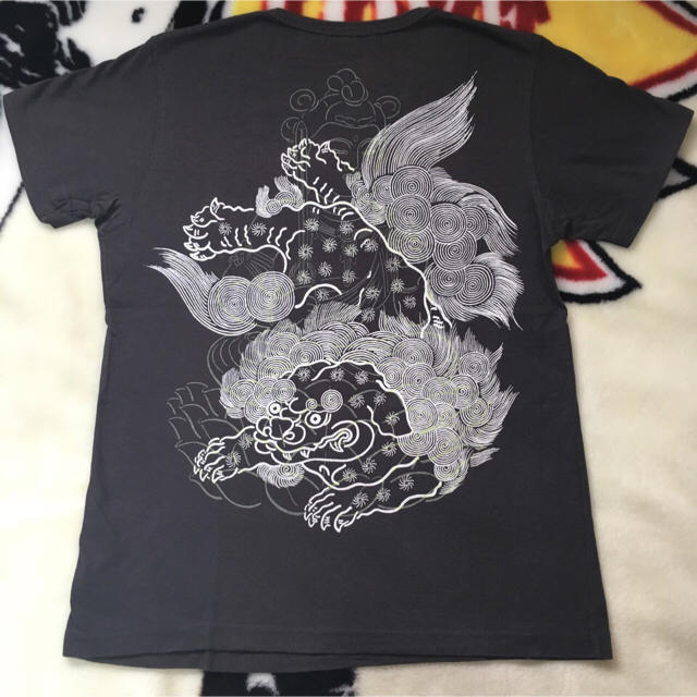 OZONE ROCKS(オゾンロックス)のオゾンロックス◆ロゴ入り唐獅子牡丹 蓄光観音プリント和柄Tシャツ ロータス レディースのトップス(Tシャツ(半袖/袖なし))の商品写真