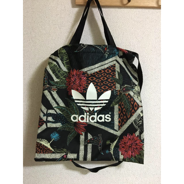 Kastane(カスタネ)のアディダス adidas トート レディースのバッグ(トートバッグ)の商品写真