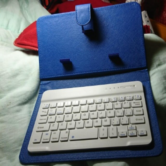 大人気 便利 各種スマホ用bluetoothキーボード付きケースの通販 By あむ S Shop ラクマ 大人気 便利 各種スマホ用bluetoothキーボード付きケースの通販 By あむ S Shop ラクマ