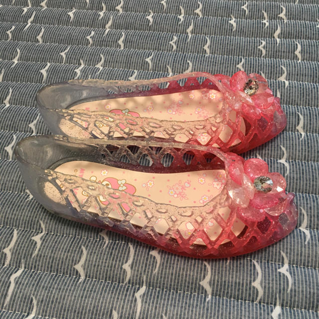 サンリオ(サンリオ)のサンダル 16㎝ キッズ/ベビー/マタニティのキッズ靴/シューズ(15cm~)(サンダル)の商品写真