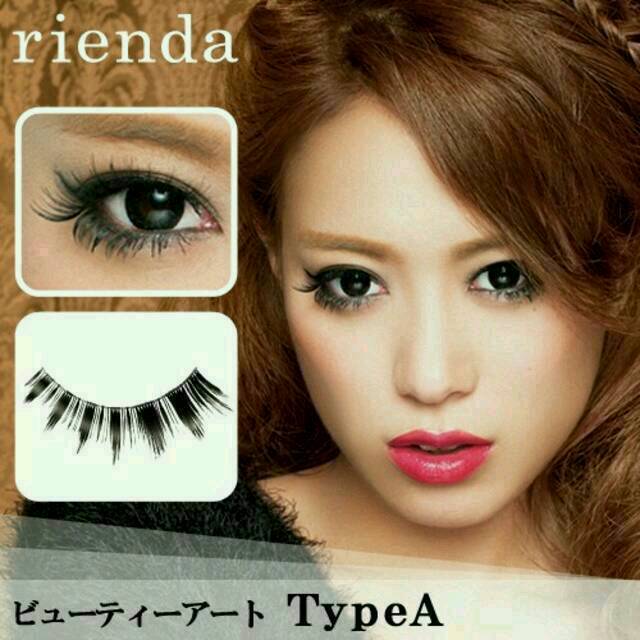 rienda(リエンダ)のrienda ﾀｲﾌﾟAツケマツゲ送料込 コスメ/美容のベースメイク/化粧品(その他)の商品写真