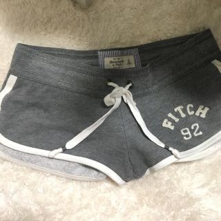 アバクロンビーアンドフィッチ(Abercrombie&Fitch)のアバクロ ショートパンツ(ショートパンツ)