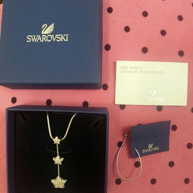 SWAROVSKI(スワロフスキー)のお値下げ♪swarovski ペンダント レディースのアクセサリー(ネックレス)の商品写真