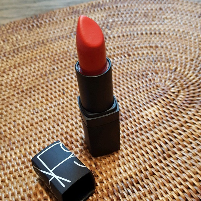 NARS(ナーズ)のNARS　口紅ほぼ新品です！ コスメ/美容のベースメイク/化粧品(口紅)の商品写真