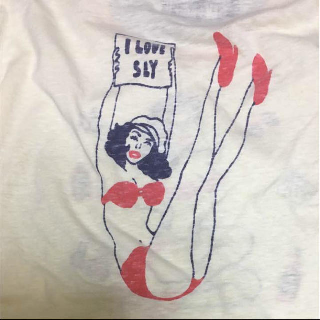 SLY(スライ)の【値下げ】SLY Tシャツ イエロー レディースのトップス(Tシャツ(半袖/袖なし))の商品写真