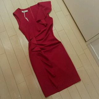 ビーシービージーマックスアズリア(BCBGMAXAZRIA)の新品★リナシメント★ 赤 ワンピース(ミニワンピース)