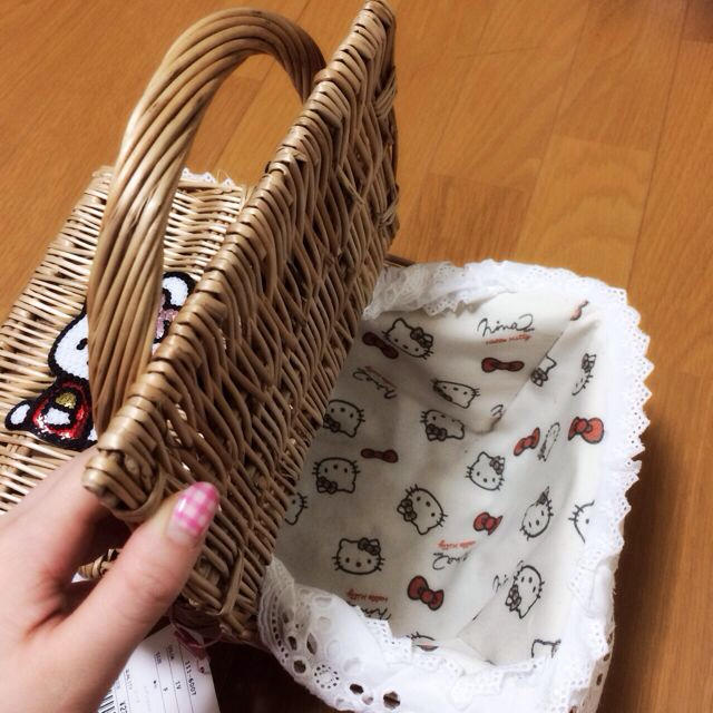 Nina mew(ニーナミュウ)のNina mew♡キティかごBag レディースのバッグ(ハンドバッグ)の商品写真