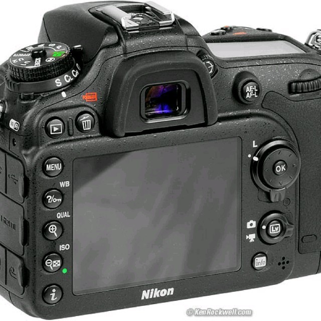 Nikon - 新品未使用一眼レフ【Nikon】D7200ボディのみ 5年保証付液晶