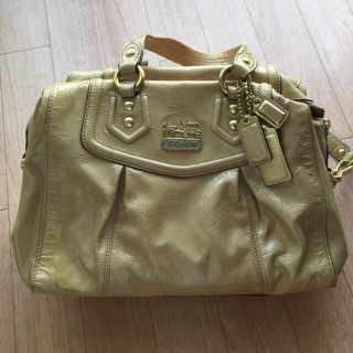 コーチ(COACH)のお値下げ！COACH/マディソンパテントオードリー/ベージュエナメルレザー(ハンドバッグ)