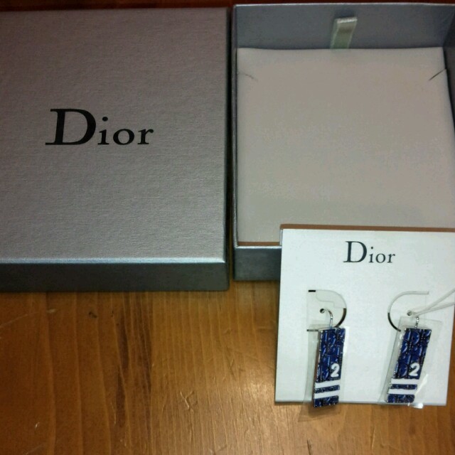 Dior(ディオール)の朽木miya様専用新品未使用タグ付きDior☆ピアス レディースのアクセサリー(ピアス)の商品写真