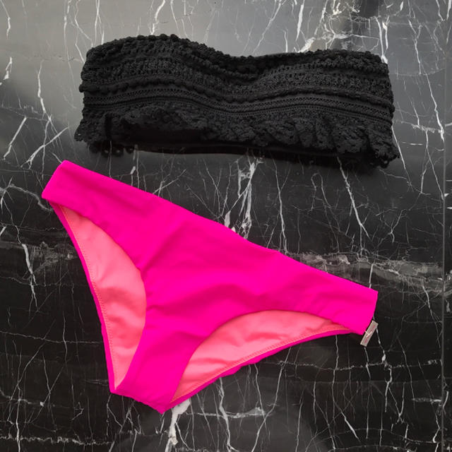 Victoria's Secret ビキニセット ブラック/ピンク 新品 - 水着